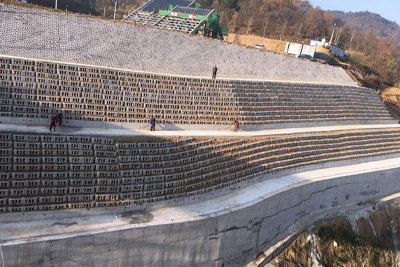 金寨縣斑竹園鎮高速下道口與大別山旅游快速通道交叉路口水毀深溝治理工程
